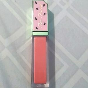 Too faced lip gloss